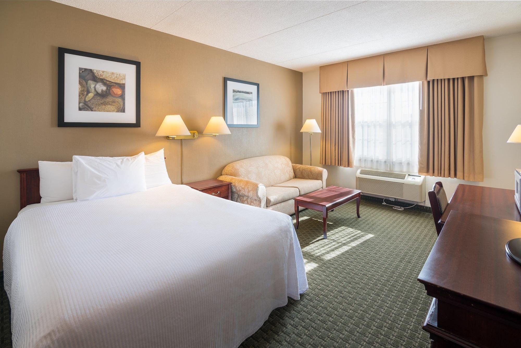 Ramada By Wyndham Thunder Bay Airlane Hotel Extérieur photo